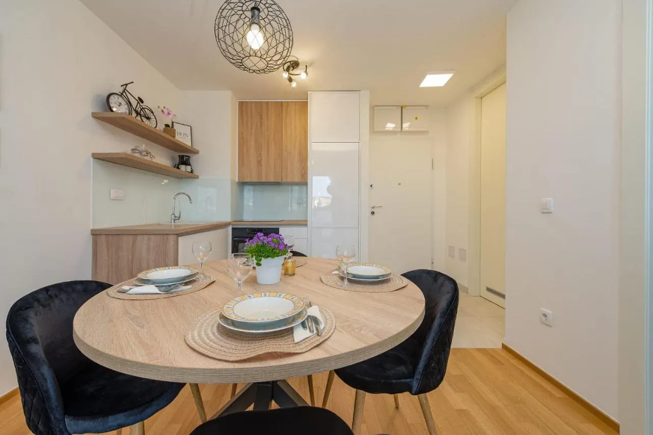 Lovely Apartment Zadar