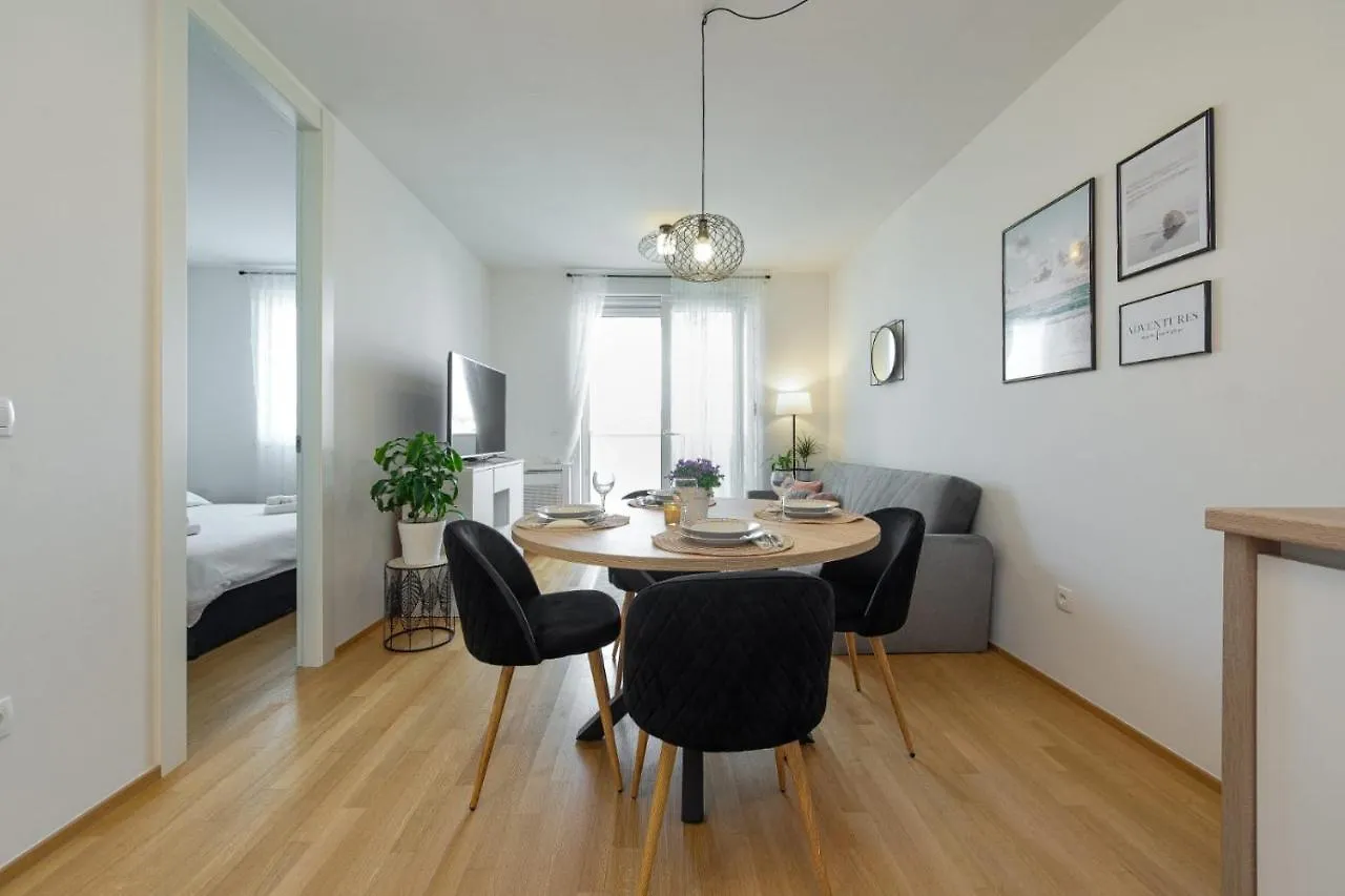 Lovely Apartment Zadar