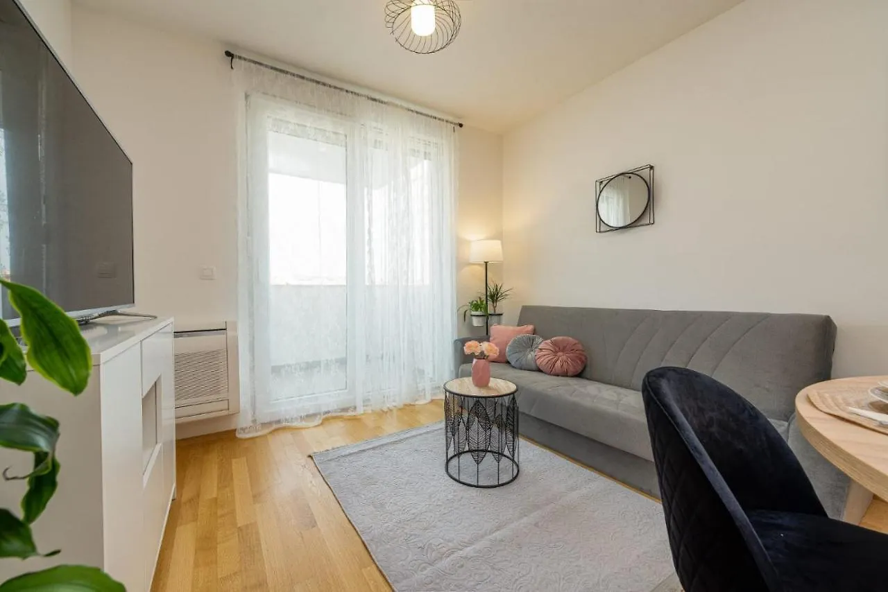 Lovely Apartment Zadar