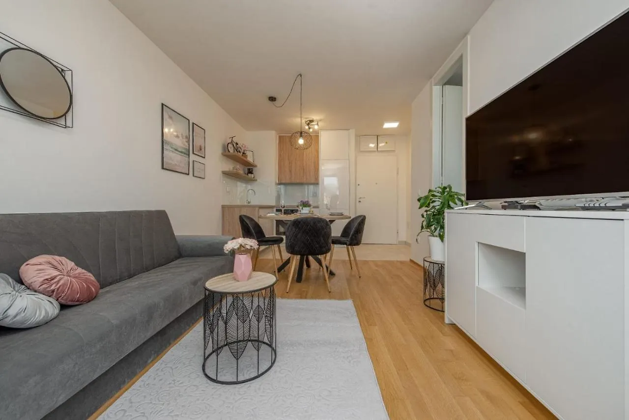 Lovely Apartment Zadar