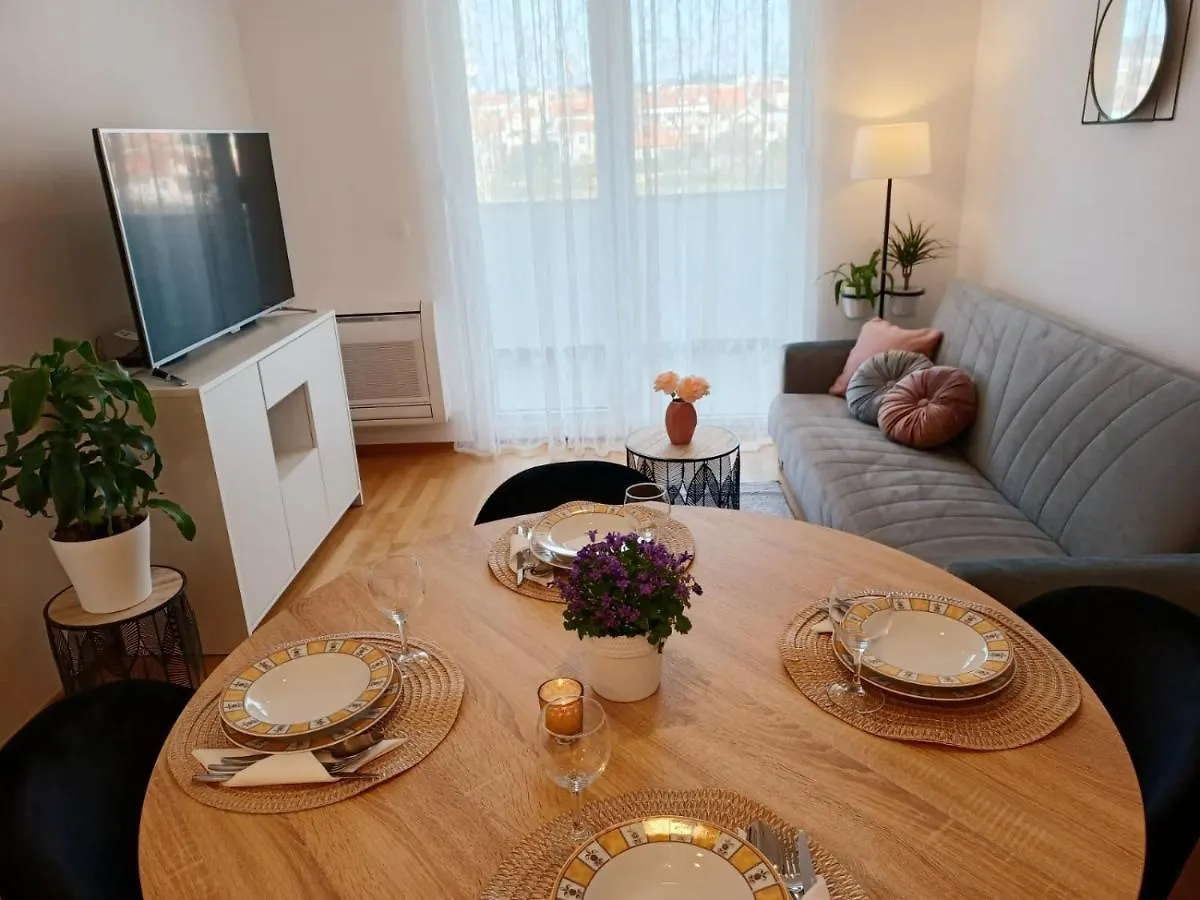 Lovely Apartment Zadar